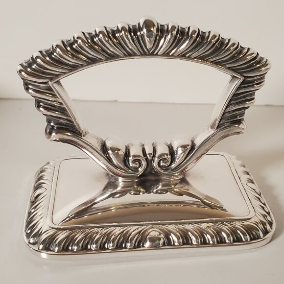 Birks Regency Silver Plated Serving Dish with Lid - Picture 10 of 11